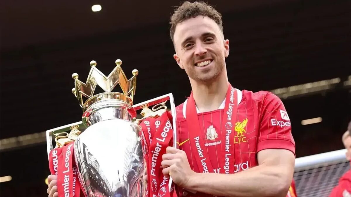 Diogo Jota, atacante do Liverpool, morre em acidente de carro diogo jota, liverpool