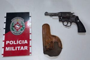 Polícia Militar apreende arma após troca de tiros com suspeitos de roubo no Sertão da Paraíba Polícia Militar apreende arma após troca de tiros com suspeitos de roubo no Sertão da Paraíba