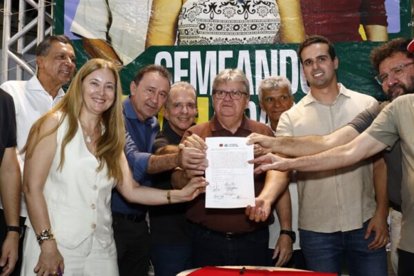 João Azevêdo assina ordem de serviço de R$ 24 milhões para construção da Cidade da Astronomia, em Carrapateira João Azevêdo assina ordem de serviço de R$ 24 milhões para construção da Cidade da Astronomia, em Carrapateira