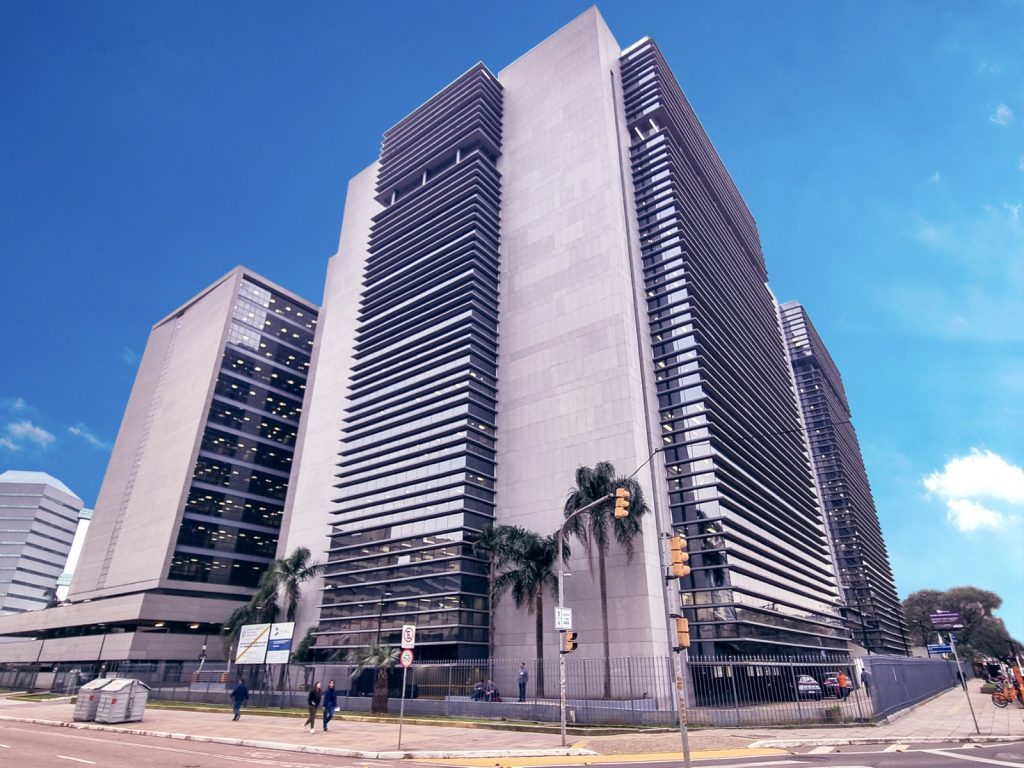 TJ-RS demite juíza por uso de despachos 'em lote' e desarquivamentos irregulares tribunal justica rio grande do sul