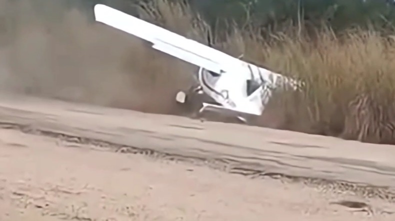 Avião de pequeno porte perde controle durante pouso no Cariri; VÍDEO Avião de pequeno porte perde controle durante pouso no Cariri; VÍDEO