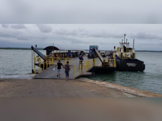 DER anuncia intervenção após problemas na balsa que faz travessia Lucena-Cabedelo e empresa pode ser multada DER anuncia intervenção após problemas na balsa que faz travessia Lucena-Cabedelo e empresa pode ser multada