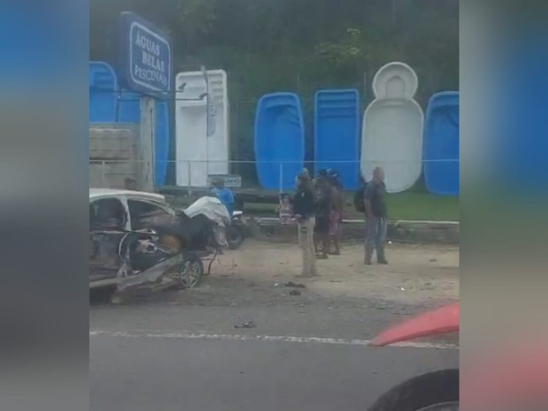 Acidente grave envolvendo motorista com sinais de embriaguez deixa uma vítima presa às ferragens na BR-230, em João Pessoa Acidente grave envolvendo motorista embriagado deixa uma vítima presa às ferragens na BR-230, em João Pessoa