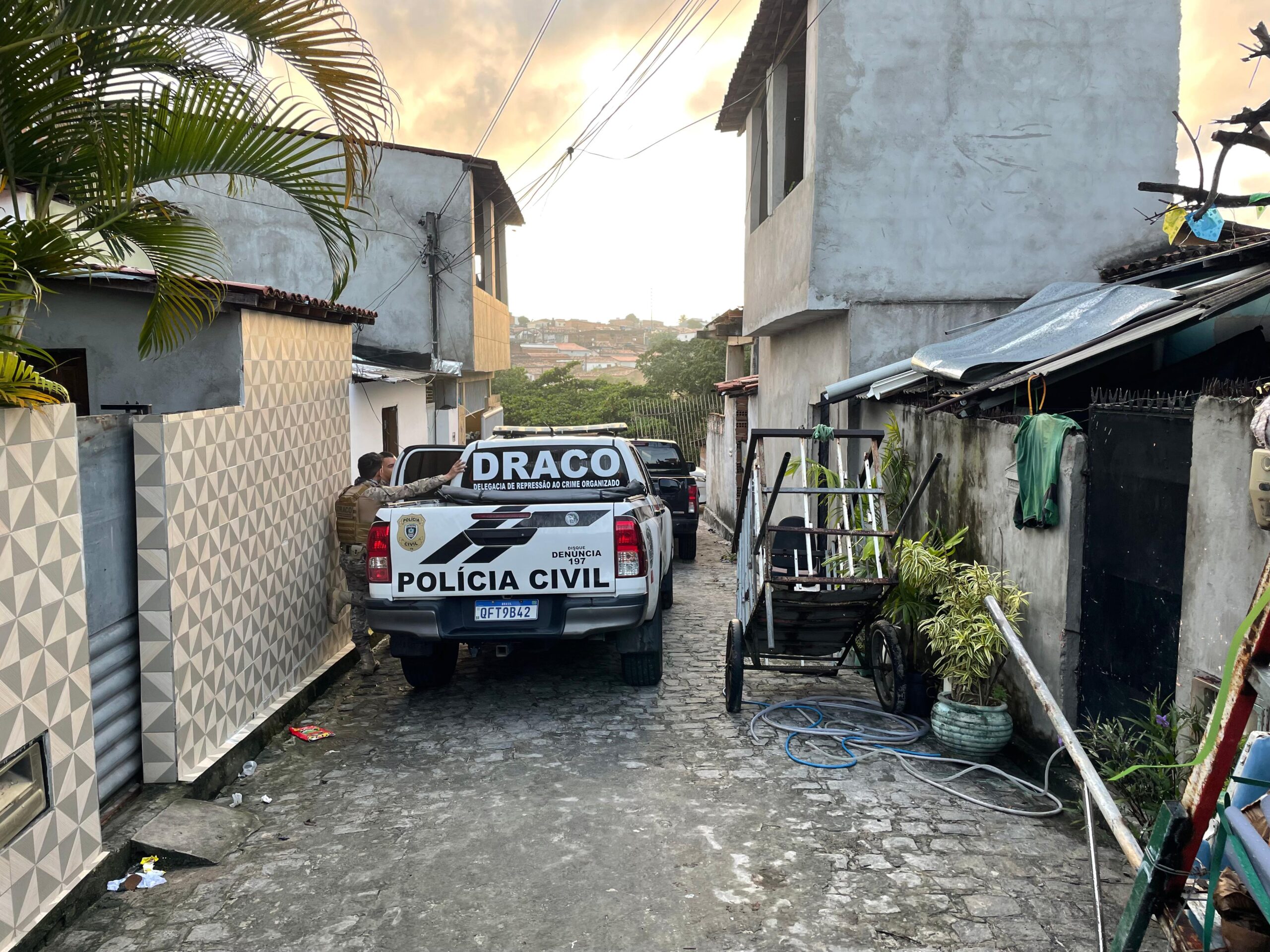 operacaofoto232-scaled Operação contra o tráfico de drogas cumpre mais de 70 mandados em municípios da Paraíba operacaofoto232-scaled Operação contra o tráfico de drogas cumpre mais de 70 mandados em municípios da Paraíba