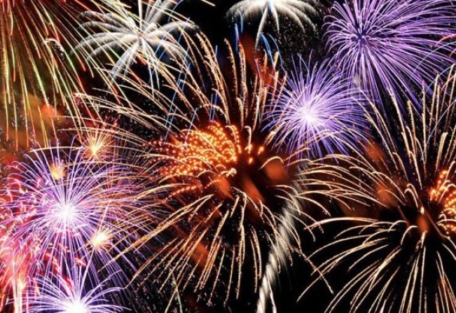 Prefeitura de Cacimba de Dentro fecha contrato de mais de R$ 100 mil reais para show pirotécnico