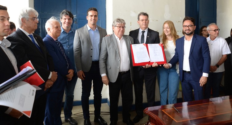 João Azevêdo assina termo que concede Casarão dos Azulejos ao TRE-PB para abrigar Museu, em João Pessoa; investimento é de quase R$ 5 milhões João Azevêdo assina termo que concede Casarão dos Azulejos ao TRE-PB para abrigar Museu, em João Pessoa; investimento é de quase R$ 5 milhões