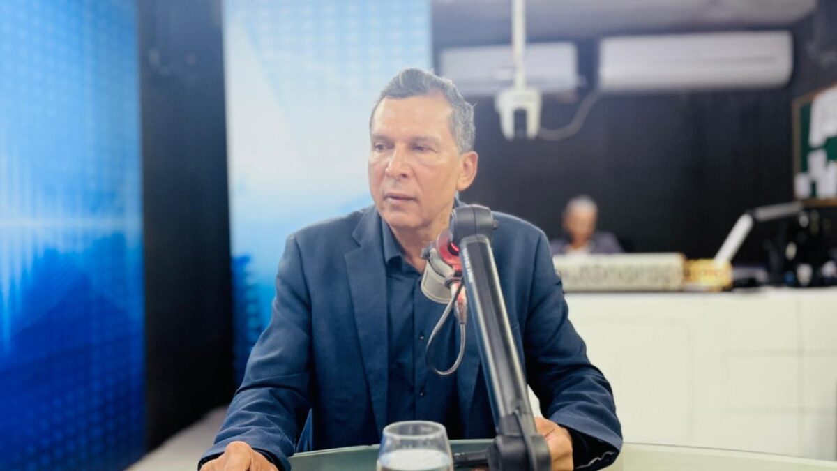 Ricardo Barbosa espera que soluções do governo amenizem o impacto do tarifaço e prevê "não havendo mudança nesse tarifaço, a gente passa a ter um problema grande", alertou acerca do impacto de 50% nos produtos brasileiros pelo governo norte americano. 