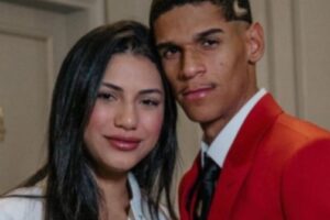 Após internação às pressas, esposa de Luva de Pedreiro diz que influenciador passou por exames e aguarda alta em hospital de João Pessoa