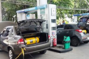 Apesar de redução média de 4,3% anunciada pela PBGás, revendedores mantêm preços nas alturas e consumidores seguem sem sentir o desconto prometido.