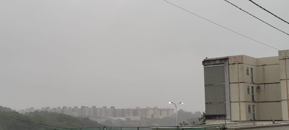 Meteorologista da AESA explica excesso de chuva em João Pessoa e alerta aos moradores sobre os riscos