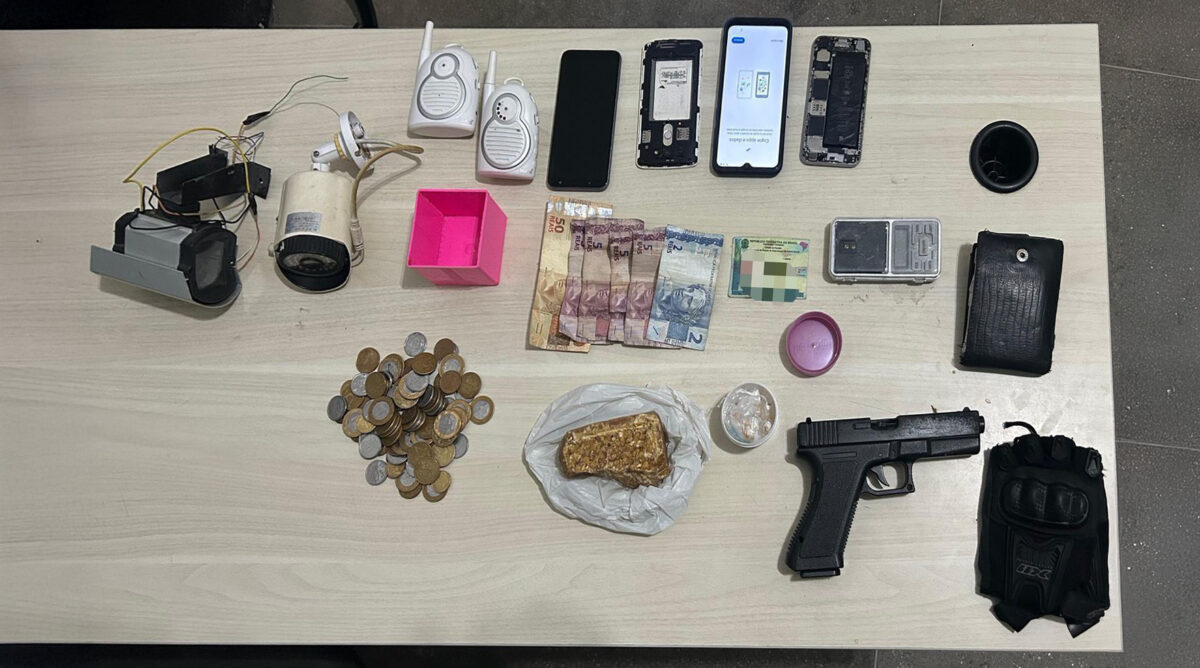 Polícia Militar prende 4 pessoas e desarticula ponto de tráfico em Cajazeiras