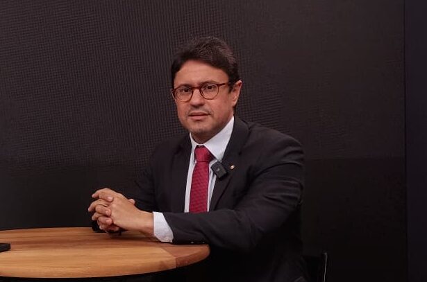 Novo procurador-geral, Leonardo Quintans, quer aproximação da sociedade e garante apoio a promotores