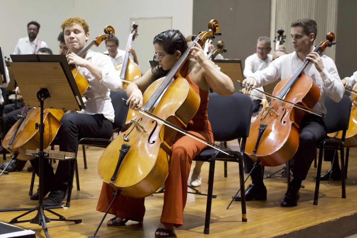 Orquestra Sinfônica da Paraíba executa Bach, com solo de flauta, e Beethoven no concerto desta quinta-feira Orquestra Sinfônica da Paraíba executa Bach, com solo de flauta, e Beethoven no concerto desta quinta-feira