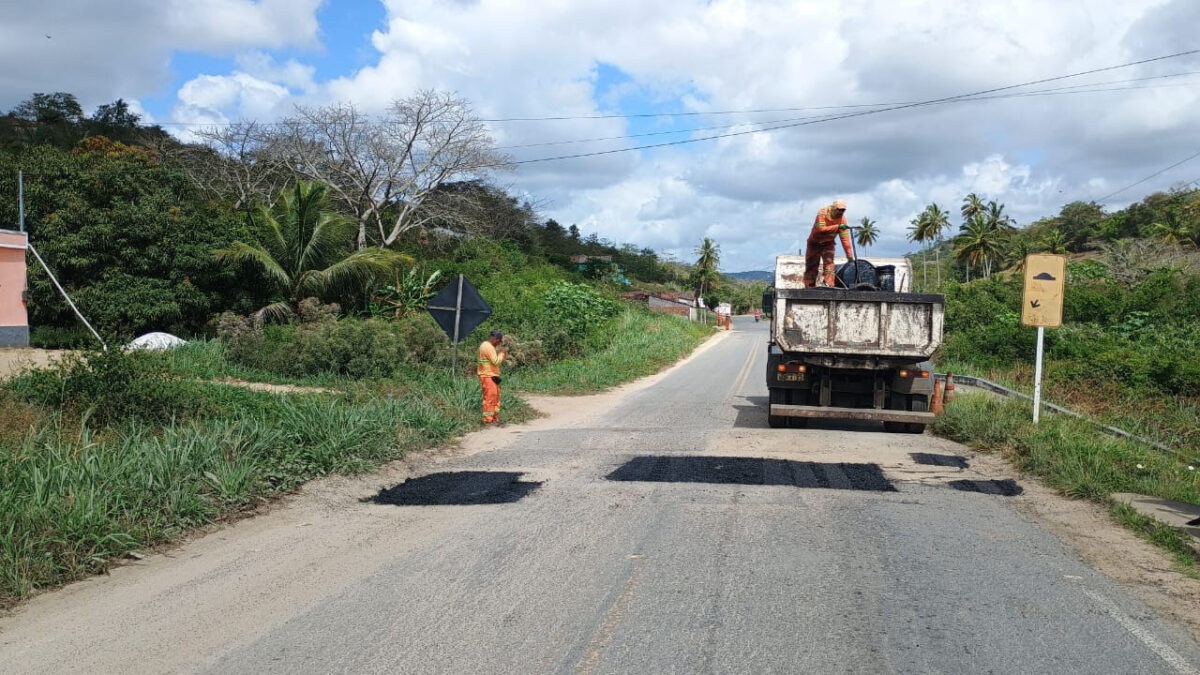 DER executa plano para tapar buracos e recuperar rodovias da Paraíba; saiba em quais locais recuperação, rodovias, DER