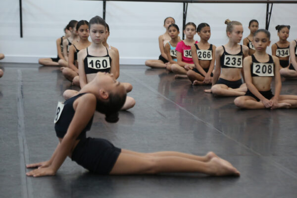 Sete bailarinos de João Pessoa são aprovados na Seleção Nacional 2026 da Escola do Teatro Bolshoi do Brasil