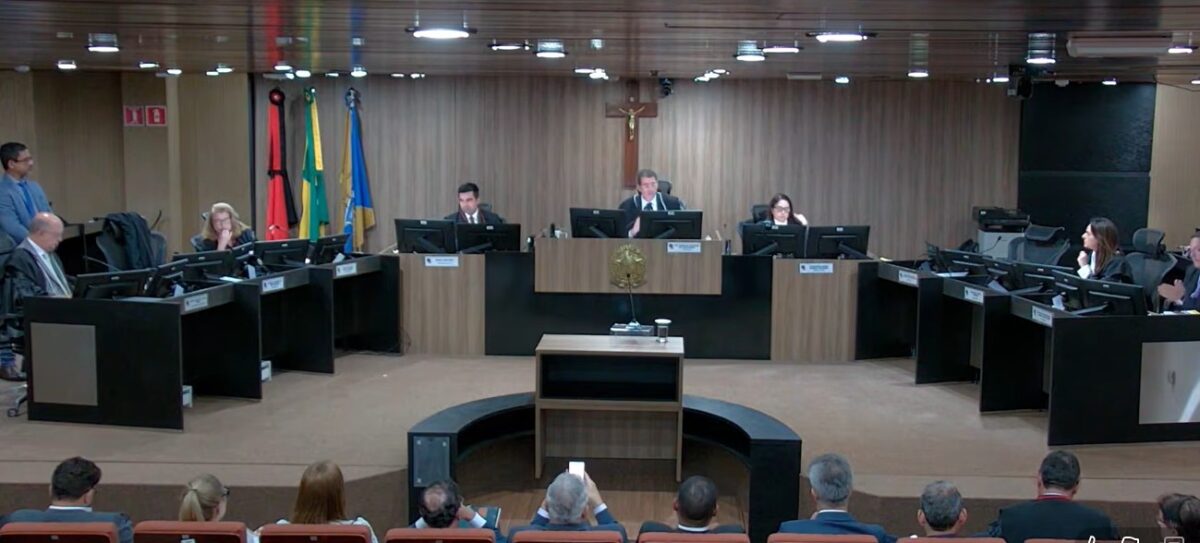 O recurso apresentado contra a cassação do prefeito de Cabedelo entrou na pauta semana passada, mas foi adiado