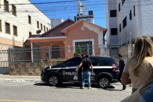 Estudante de Fonoaudiologia é presa em operação contra exercício ilegal da profissão em Campina Grande