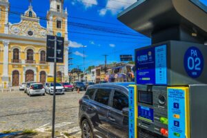 Toten da Zona Azul, na rua General Osório, Centro de João Pessoa. (foto: Joaquim Neto/acervo pessoal) estacionamento