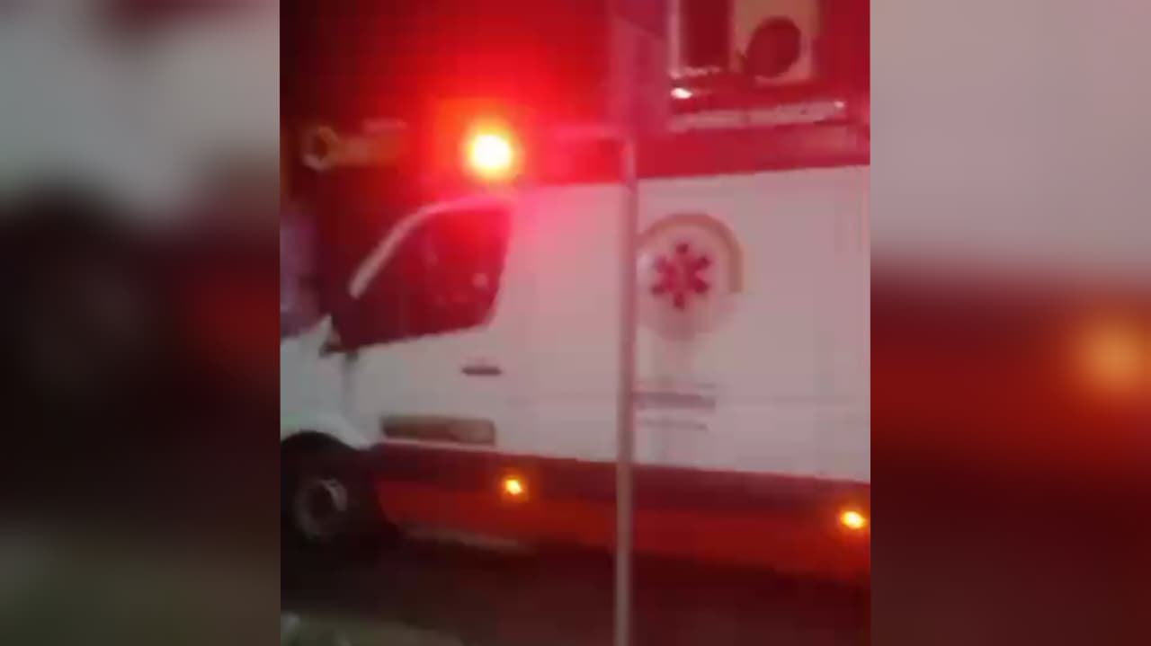 Homem foi socorrido pelo Samu. (foto: reprodução/vídeo redes sociais) 