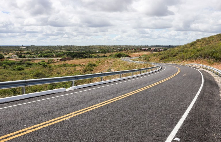 DER lança licitação de R$ 50 milhões para implantação e pavimentação da PB-210 entre Sumé e São José dos Cordeiros