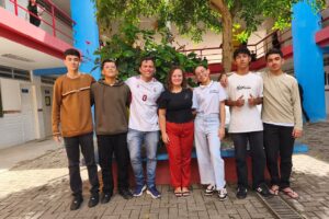 Alunos de Cuité desenvolveram o Apollo SPX, um foguete para reflorestar a caatinga. Foto: reprodução