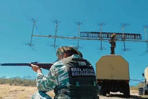 Venezuela faz demonstração de força em resposta à presença militar dos EUA