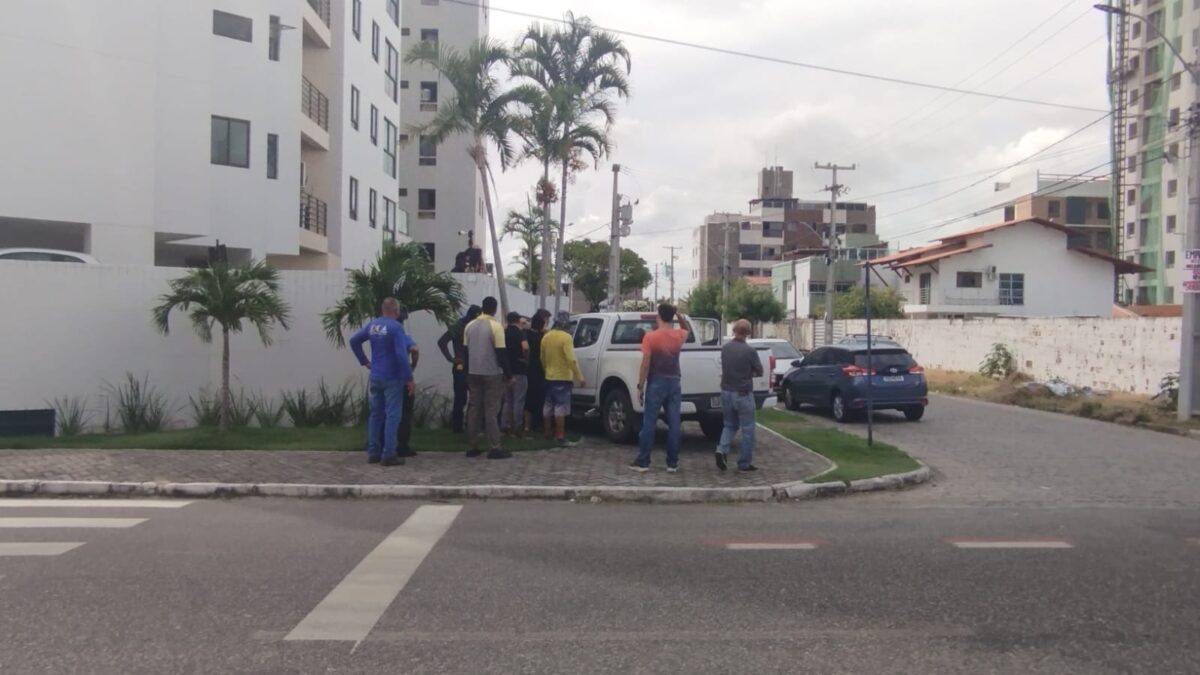 caminhonete, calçada, intermares, cabedelo