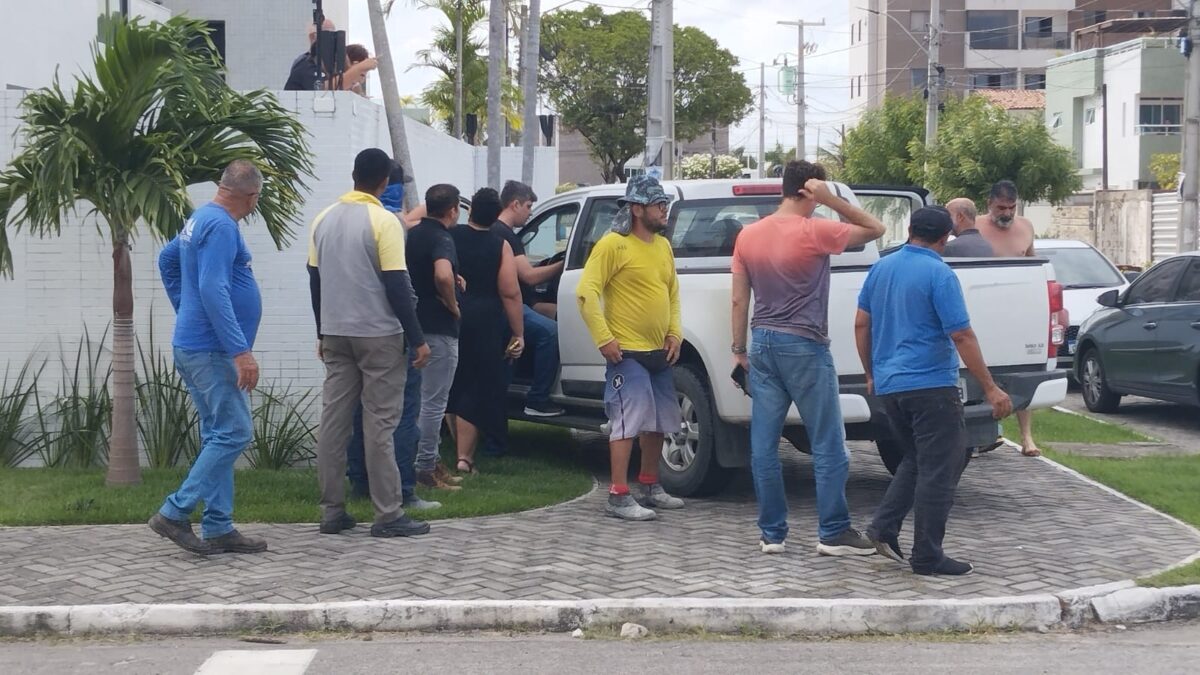 caminhonete, calçada, intermares, cabedelo