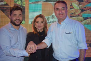 Dante Tomei, da Secretaria de Turismo; Karla Pimentel, da Prefeitura de Conde; e Ferdinando Lucena, da PBTur (Giulia Jardim/M&E) (foto: divulgação) Conde