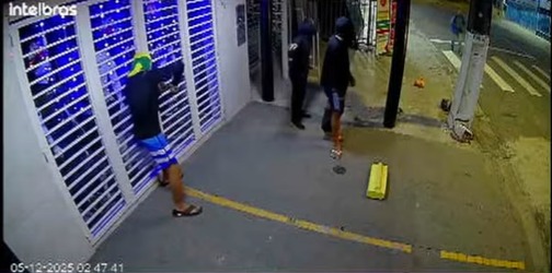 Homem é preso após tentativa de arrombamento a loja de moda surf em Mandacaru