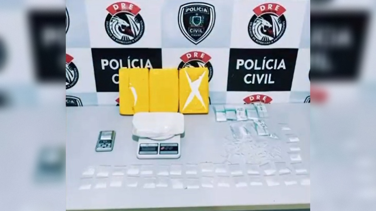 Dois homens são presos por suspeita de tráfico de drogas e 5 kg de cocaína são apreendidos