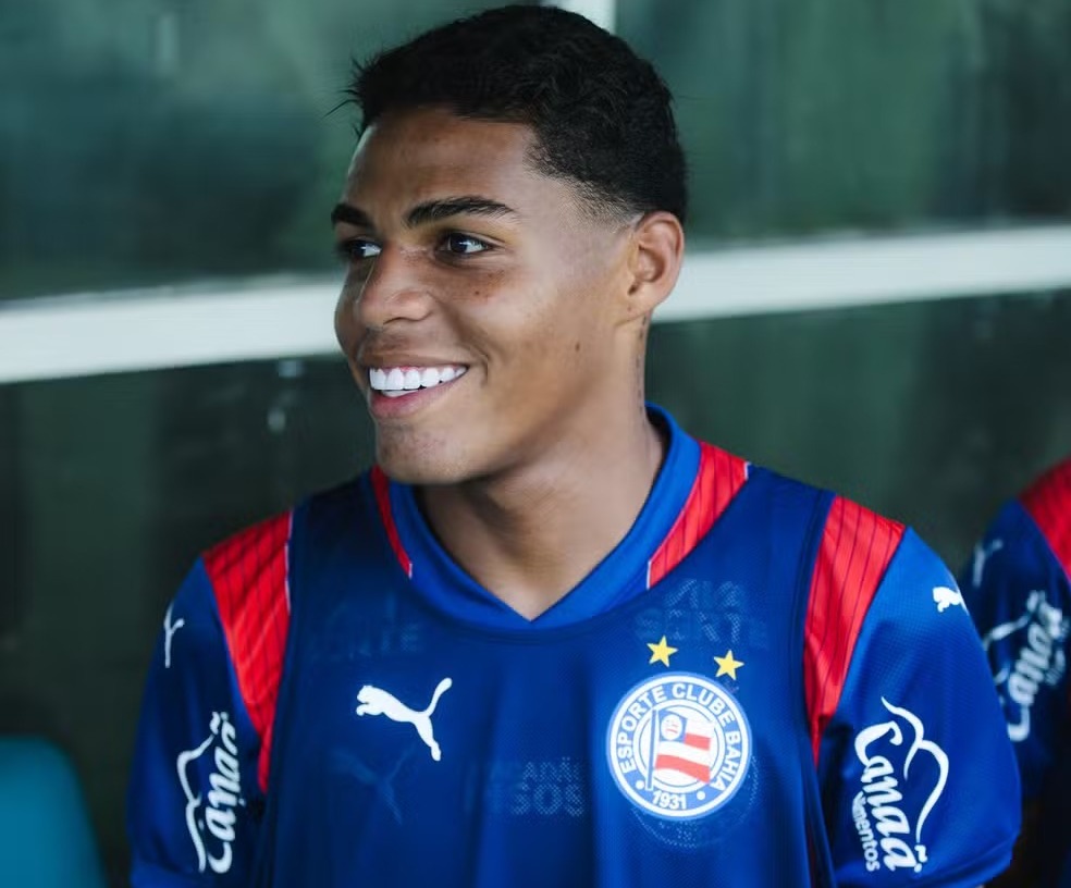 Caio Suassuna, sobrinho-neto de Ariano Suassuna, faz estreia profissional pelo Bahia