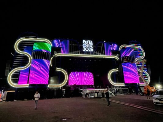 Simone Mendes e Matheus Fernandes sobem hoje ao palco principal da festa da Luz em Guarabira