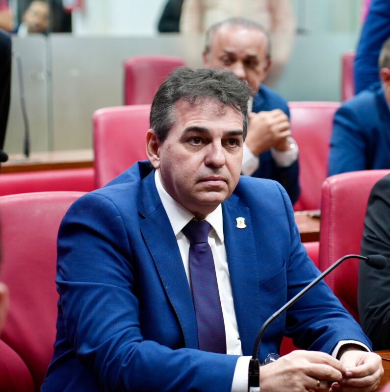 Fábio Carneiro rebate ataques contra Eduardo Carneiro, cobra retratação de Hugo e Nabor e respeito a aliados