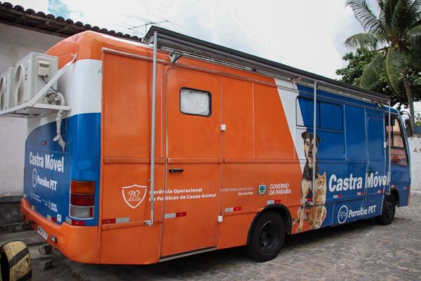 O Castramóvel é o serviço de castração que circula pelos municípios