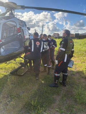 Bebê foi levado de helicóptero para o Hospital de Trauma | Foto: Divulgação/GTA/Secretaria de Estado da Segurança