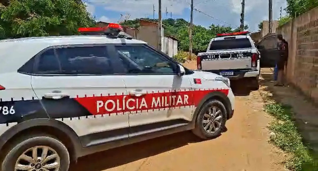 Homem é preso suspeito de manter companheira em cárcere privado e agredi-la em Triunfo