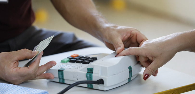 Calendário eleitoral 2026: prazo para solicitar voto em trânsito termina hoje