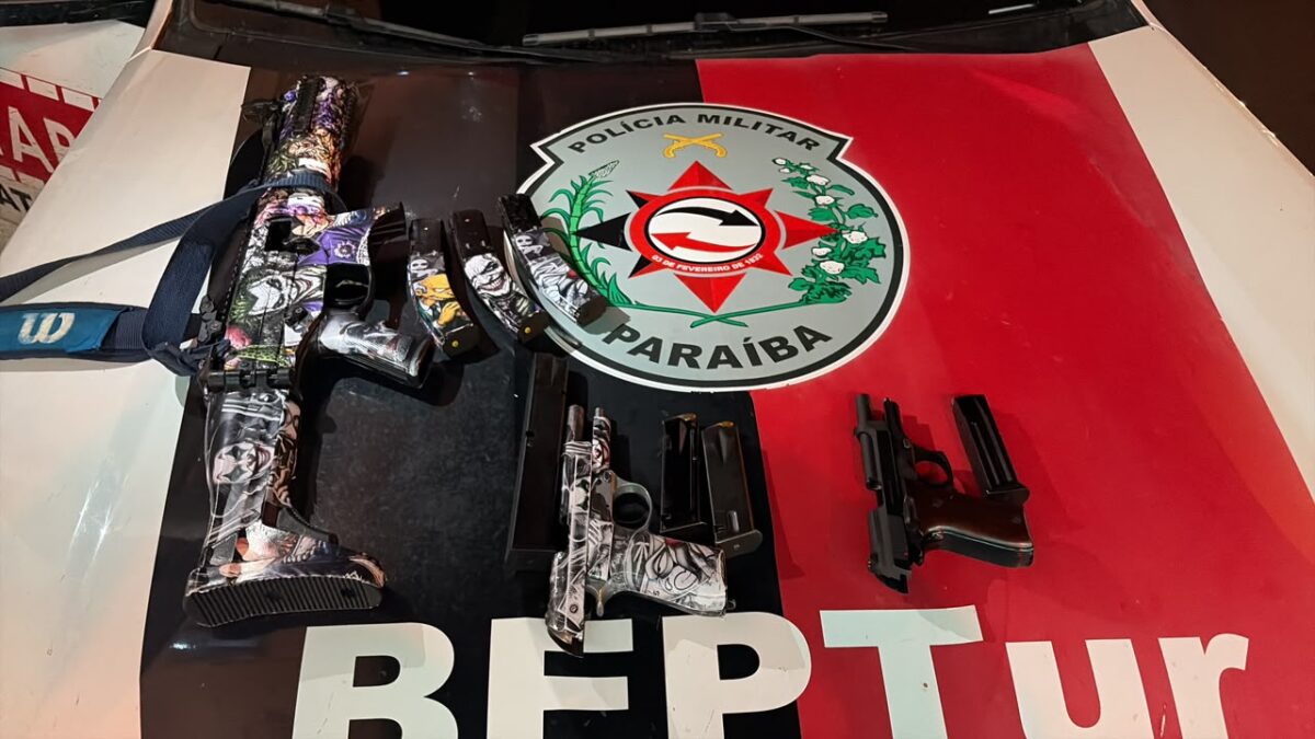 Dois suspeitos são baleados em confronto com a polícia e submetralhadora é apreendida em Cabedelo
