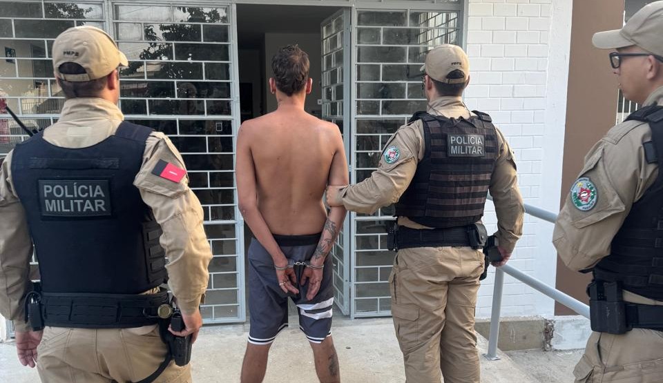Suspeito de matar homem com golpe de faca peixeira é preso em Teixeira