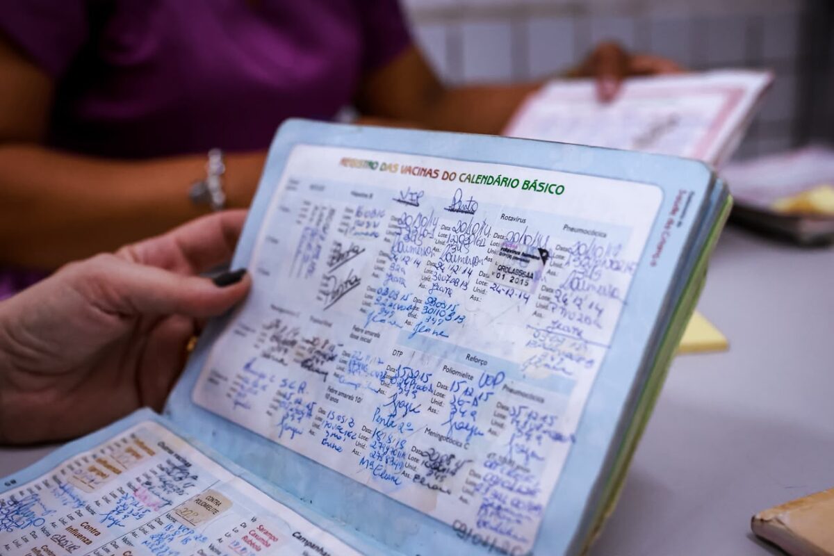 Cabedelo inicia vacinação da Meningite nas escolas e intensifica atualização da caderneta para crianças e adolescentes