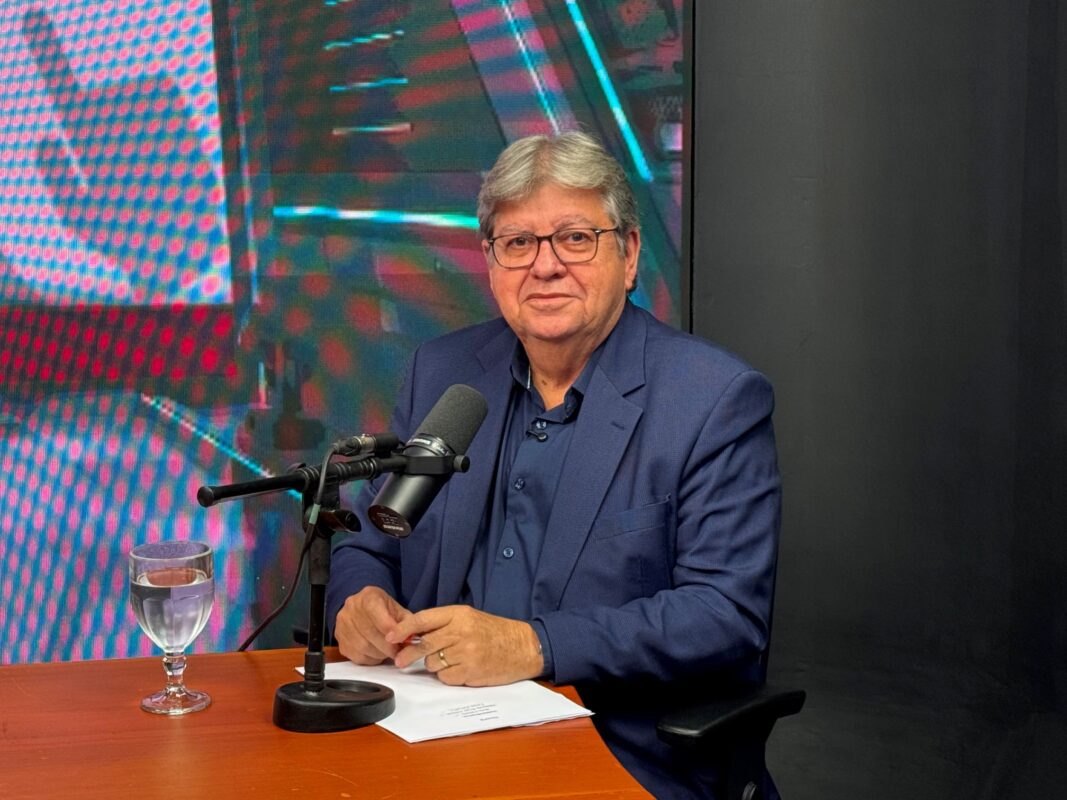 João Azevêdo aponta subfinanciamento da saúde e pretende cobrar por aumento no volume de recursos