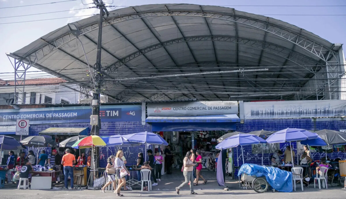 Centro Comercial de Passagem volta a funcionar hoje, uma semana após incêndio