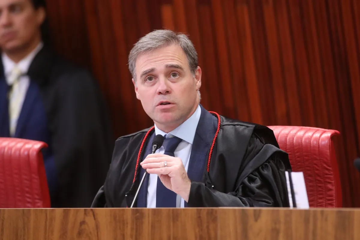 Mendonça derruba sigilo de pagamentos de Vorcaro e banco Master