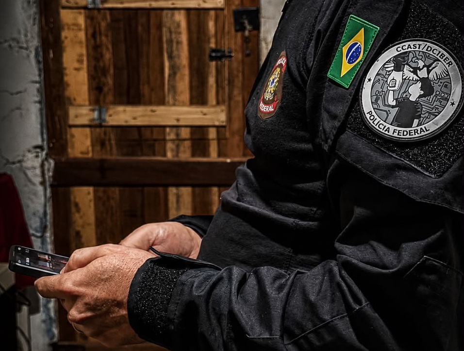 Polícia Federal cumpre mandado em São José de Piranhas contra armazenamento de material de abuso sexual infantojuvenil