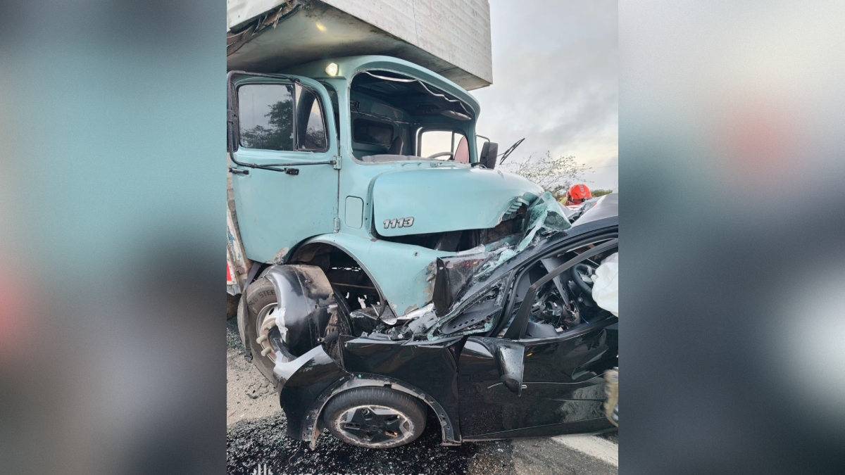 Morre terceira vítima de acidente entre carro e caminhão na BR-230, em Juazeirinho
