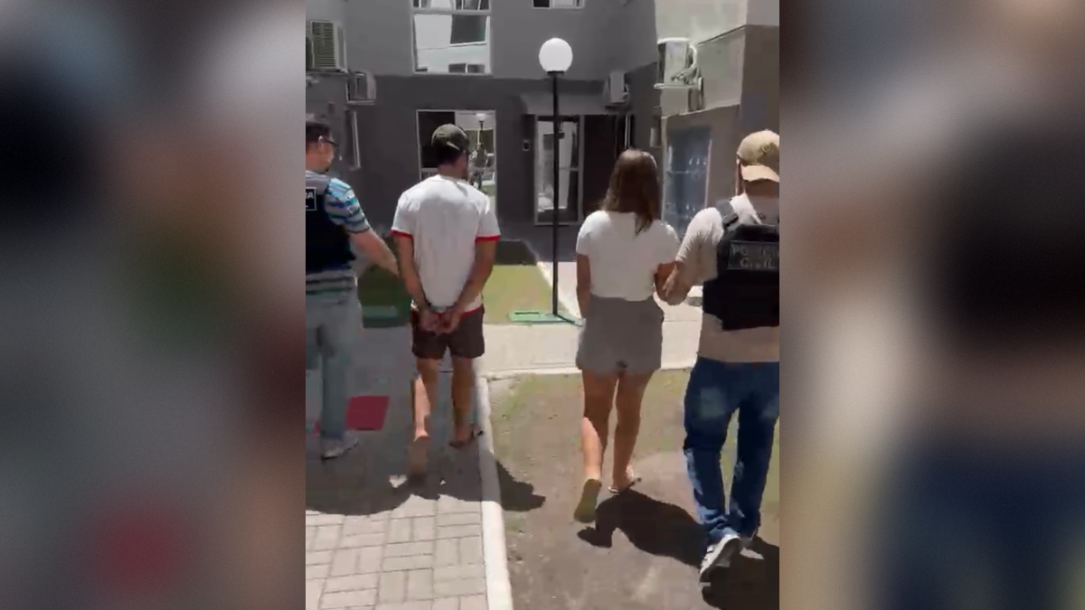 Casal suspeito de comandar esquema financeiro de facção é preso em João Pessoa