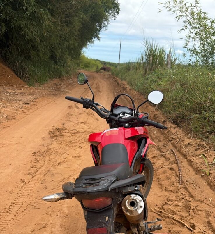 Casal suspeito de envolvimento em roubos de motocicletas é morto a tiros em Alhandra