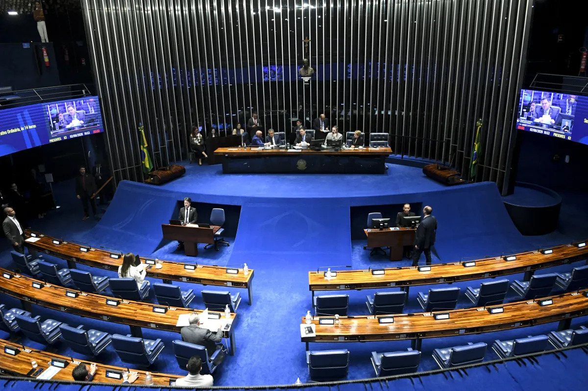 Fim da escala 6x1: Senado inicia discussão da PEC nesta terça-feira