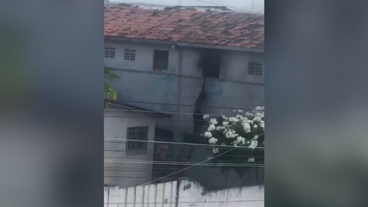 Família pula janela para escapar de incêndio em kitnet, em João Pessoa